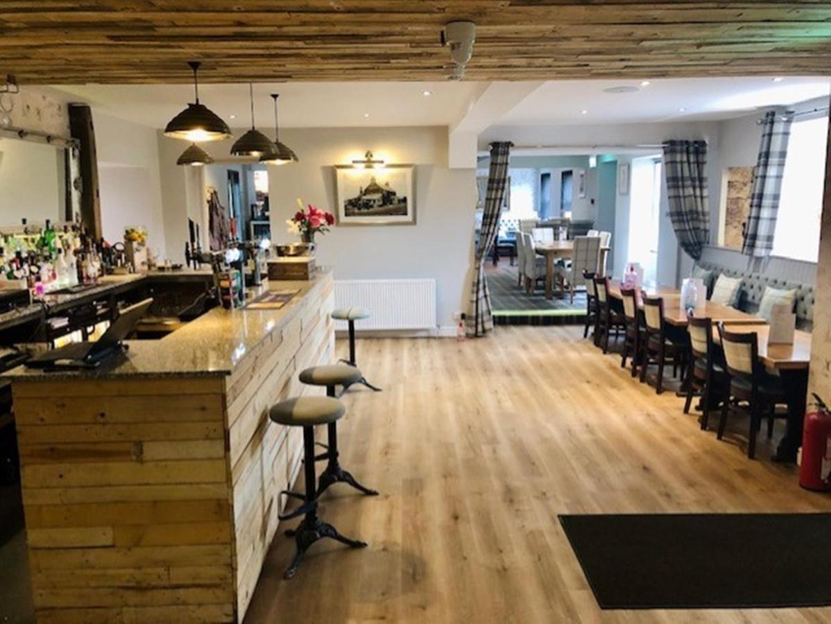 The Juniperlea Inn Pathhead Екстериор снимка